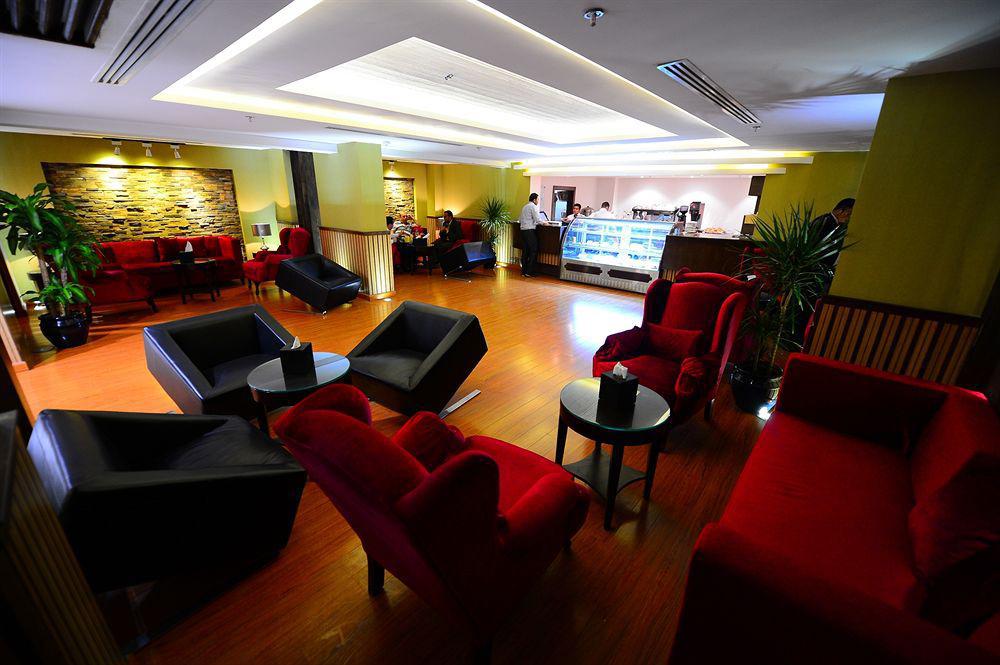 Obaer Hotel Rijad Zewnętrze zdjęcie
