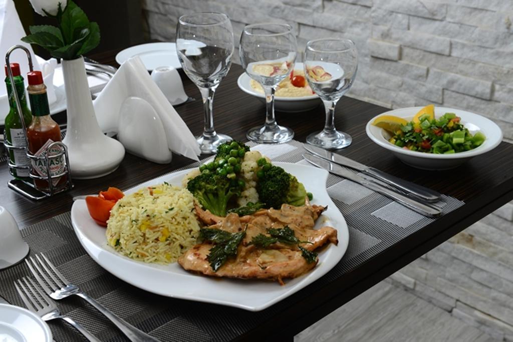 Obaer Hotel Rijad Zewnętrze zdjęcie