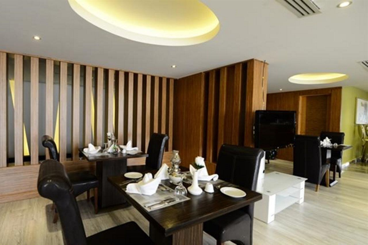 Obaer Hotel Rijad Zewnętrze zdjęcie